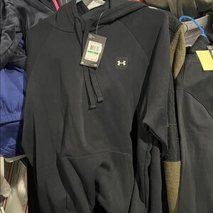 Men’s Large Under Armour Black Hoodie